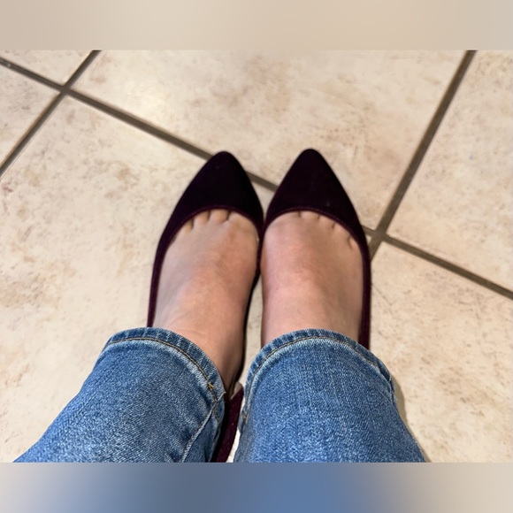 Purple plum velvet pointy flats women’s shoes used and well loved very pretty - Picture 8 of 16